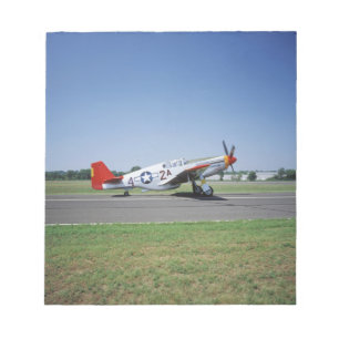 P-51 C Tuskegee Red Tail flygplan på CAF Air Anteckningsblock