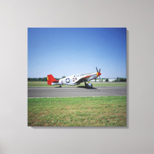 P-51 C Tuskegee Red Tail flygplan på CAF Air Canvastryck