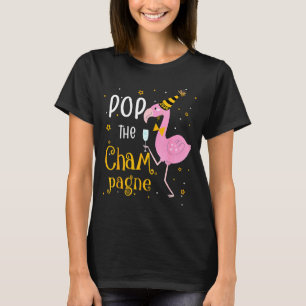 P Champagne Det är nyår! Rolig Flamingo Dryck T Shirt