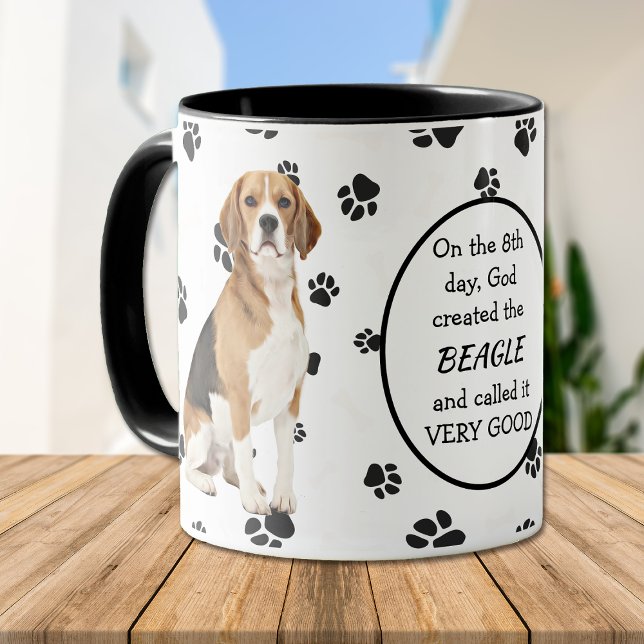 På 8:e dagen Skapat Gud beagles Mugg (Skapare uppladdad)