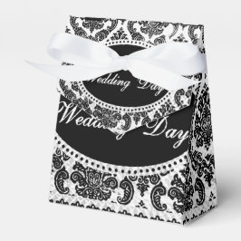 På Bröllopsdagens favoritrutor Presentaskar