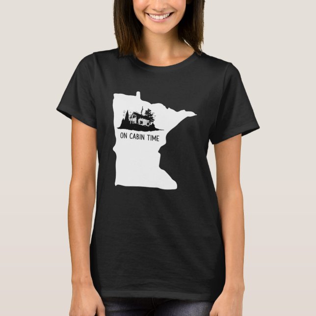 På Cabin Time Minnesota T Shirt (Framsida)