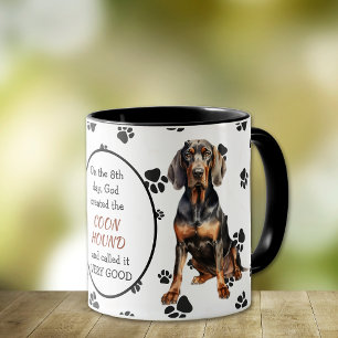 På den åttonde dagen Skapat Gud Coonhound Mugg