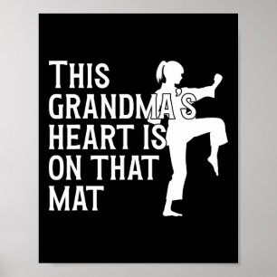 På denna Mat Karate Grandma Proud Karate Grandmoth Poster