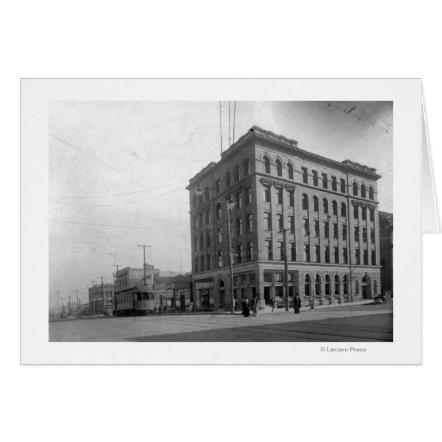 På hörnet på Hewitt Avenue Hälsningskort (Framsidan Horizontal)