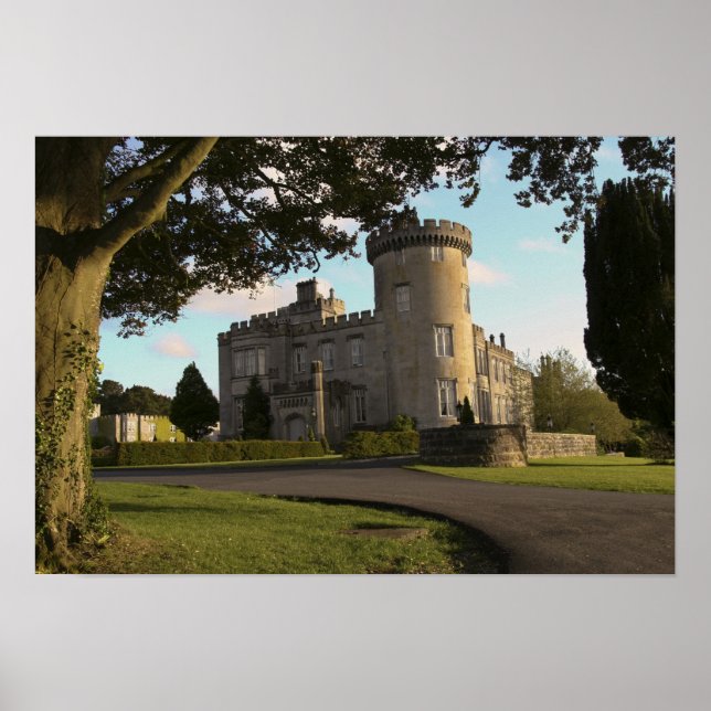 På Irland, ingången till Dromoland Castle Poster (Framsidan)