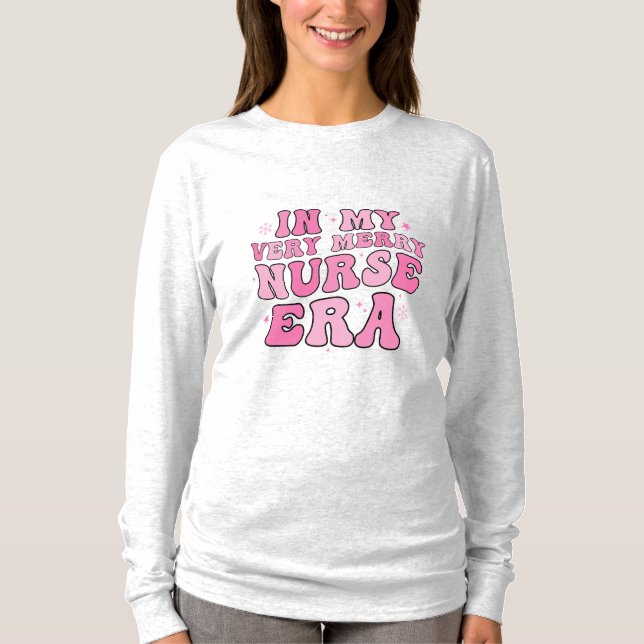 På min mycket goda sjuktid - julsjuksköterska t shirt (Framsida)