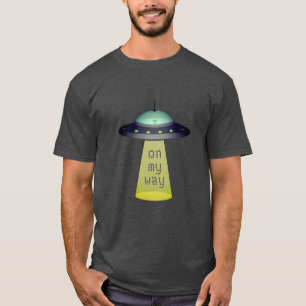 "På mitt sätt" Alien i UFO med traktorstråle T Shirt