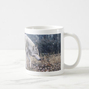 På muggen för kringstrykandetimmervarg kaffemugg