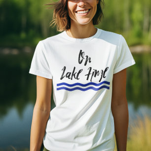 På sjö tid båtliv vågor t shirt