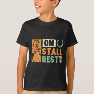 På stall vila häst älskare equestrian rolig t shirt