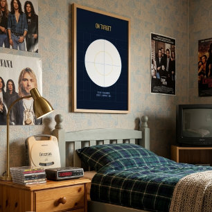 På Target — 90-tals Maximalistisk Affisch   Retro 