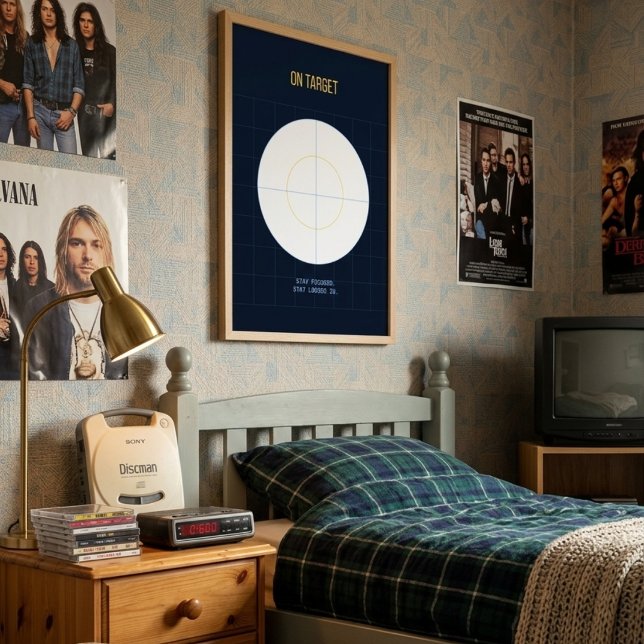 På Target — 90-tals Maximalistisk Affisch | Retro  (Skapare uppladdad)
