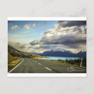 På väg till Mt Cook av Sjö Pukaki Vykort