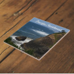 Pacific Northwest Scenia Kusten Kakelplatta<br><div class="desc">Keramiskt plattor med en fotografisk bild av sjölandskapet över vinkart hav som kraschar på en klippig strand längs den sceniska Stilla havet,  nordvästra kusten. Markera din ruta storlek. Gör en underbar kökstrivet!</div>