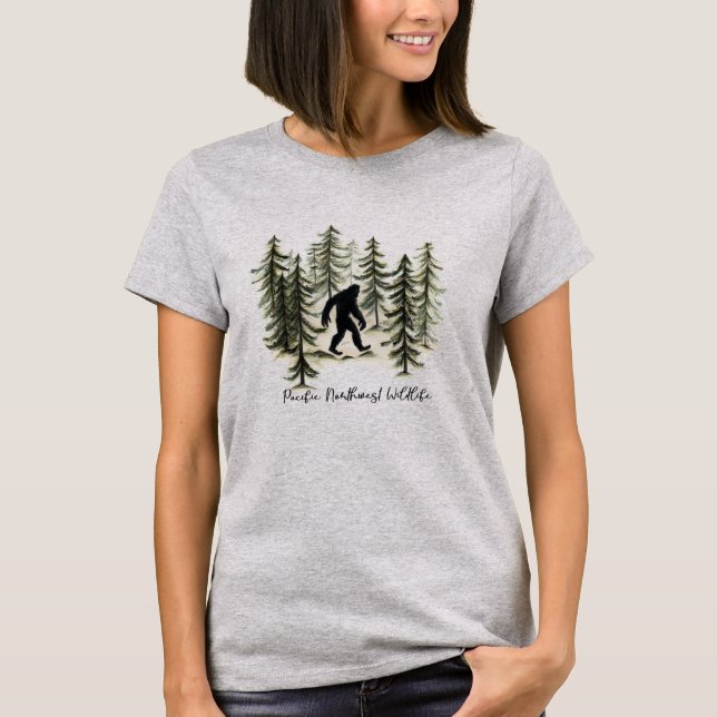 Pacific Northwest Wildlife Big Foot Sasquatch T Shirt (Framsida)