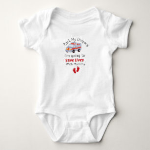 Packa Mina Blöjor Jag Ska Rädda Liv Med Mamma T Shirt