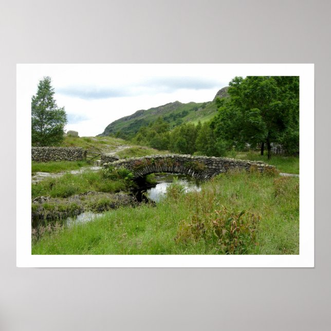 Packhorse Bridge i Watendlath Poster (Framsidan)