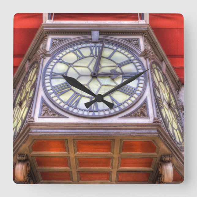 Paddington tar tid på den järnväg stationen fyrkantig klocka (Framsida)