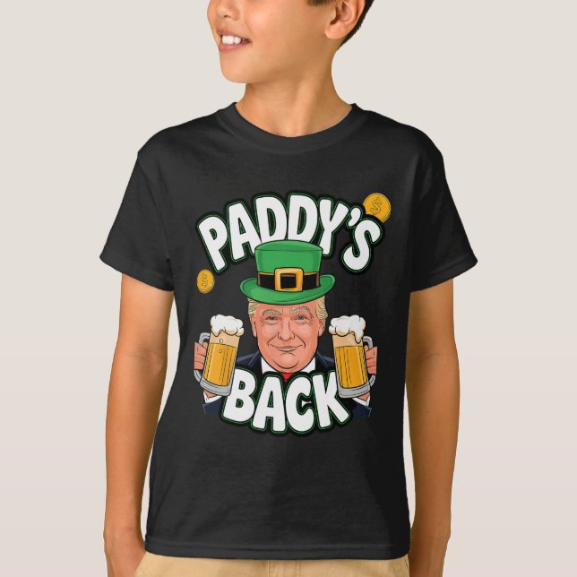 Paddy's Back Funny Trump St. Patrick's Day Shamroc T Shirt (Framsida)