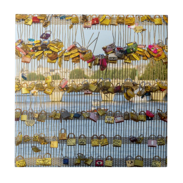 Padlocks kärlek på Pont de Solferino - Paris, Fran Kakelplatta (Framsidan)