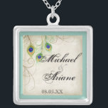 Påfågelfjädrar n virvlar runt bröllop eller årsdag silverpläterat halsband<br><div class="desc">Detta är stylized samtidat sofistikerat presentera för design,  räcker watercolored påfågelfjädrar,  på en handpainted snöre- och parchmentbakgrund. DU KAN TYCKER OM OCKSÅ: AVSLUTA SAMLINGEN PÅ: http://www.zazzle.com/audreyjeanne/gifts?cg=196290129138184832 INBJUDNINGAR: 



 



 OSASVARSKORT: 



 MOTTAGANDE: 



 PRYDNADAR: 



 BRUD- SMYCKEN,  HALSBAND: 



 IPAD: 



 IPHONE CASE:</div>