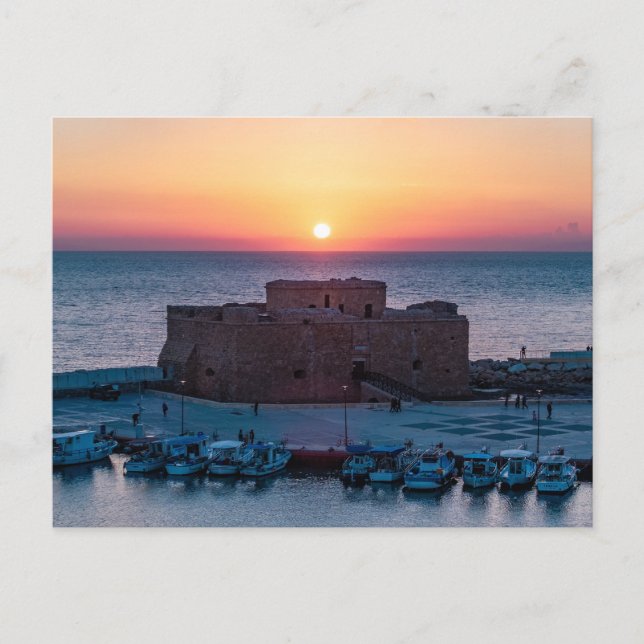 Pafos slott vid solnedgång, drönarvy vykort (Framsida)