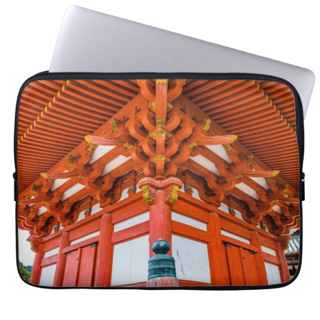 Pagoda grund uppåtgående perspektiv, Miyajima Laptop Fodral (Framsidan)