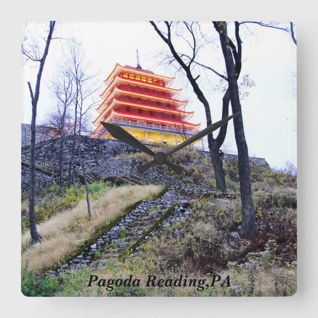 Pagoda Reading,PA Fyrkantig Klocka (Framsida)