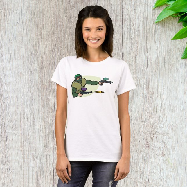 Paintball Player med två markeringar Action Sports T Shirt (Skapare uppladdad)