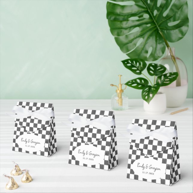 Painted Black Checkerboard Pattern Wedding Presentaskar (Multipel)