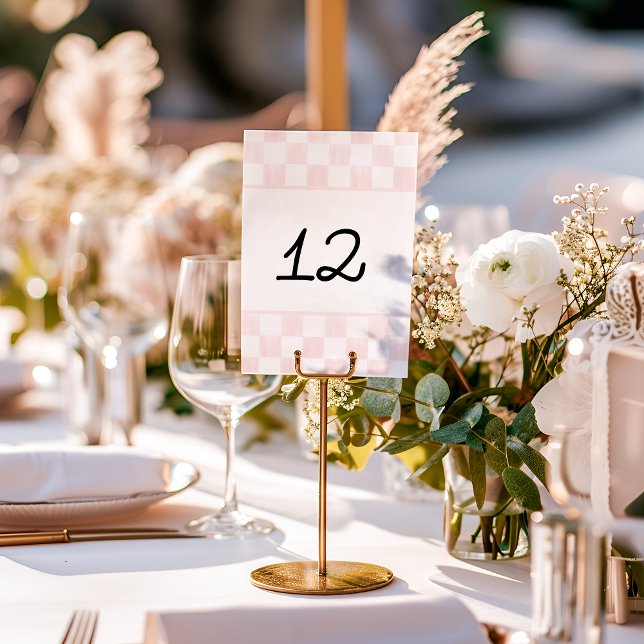 Painted Pink Checkerboard Pattern Wedding Bordsnummer (Skapare uppladdad)