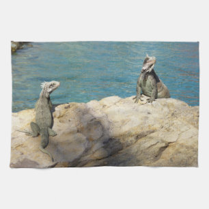 Pair of Iguanas Tropical Wildlife Photography Kökshandduk