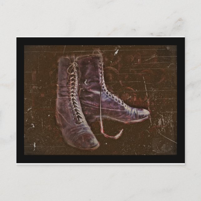 Pair of Nurse Boots WWI Vykort (Framsida)