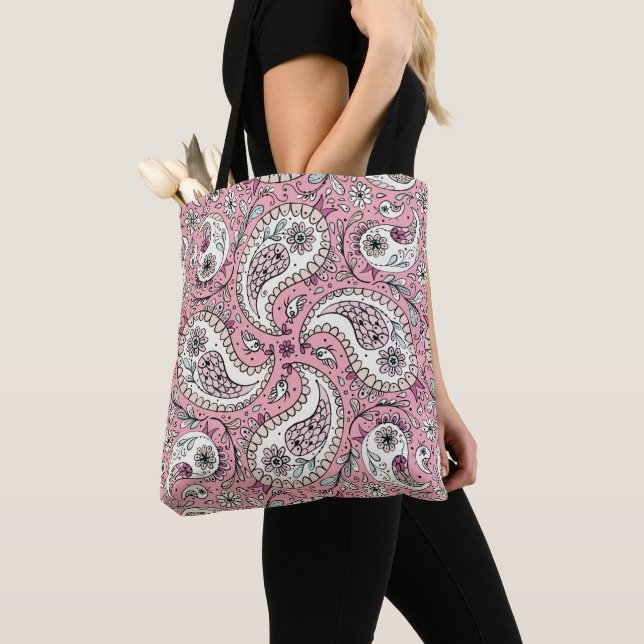Paisley-fåglar i baby rosa tygkasse (Närbild)