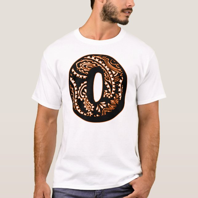 Paisley Monogram - O Tee Shirt (Framsida)