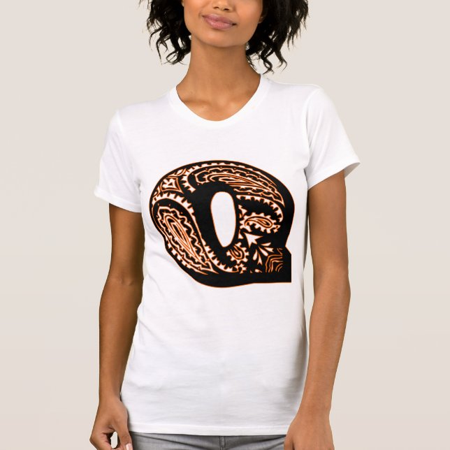 Paisley Monogram - Q Tee (Framsida)