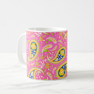 Paisleydesign på rosa kaffemugg