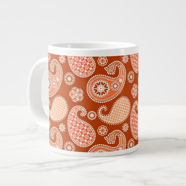 Paisleymönster, mandarinfärgad orange och vit jumbo mugg (Framsida vänster)