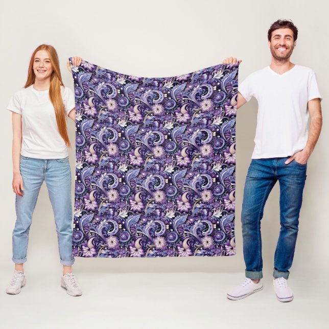 Paisleytryckt filt av fleece (På plats)