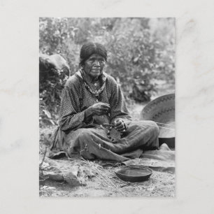 Paiute Basket Maker, 1902 Vykort