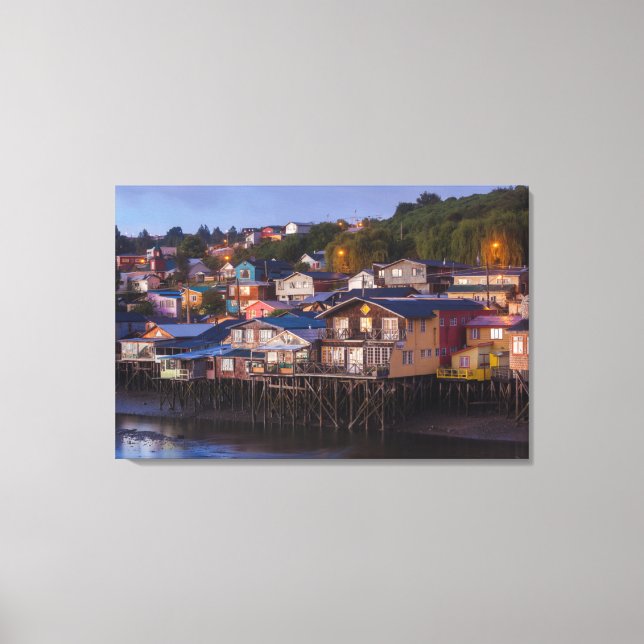 Palafito stilt house, upphöjd vy canvastryck (Framsida)