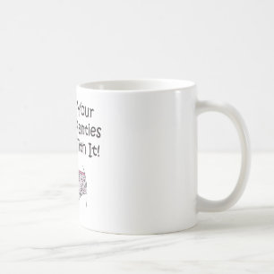 Pålagt ditt stora flickaunderbyxor och avtal med kaffemugg