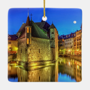 Palais de l'Ile arrest och kanal i Annecy den Julgransprydnad Keramik