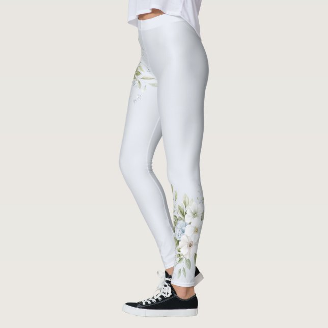 Pale Sky Blue Flowers Leggings (Vänster)