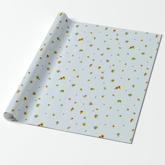 Pale Sky Japanese Sunflower Floral Pattern Presentpapper (Utrullad)