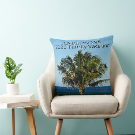 Palm Tree & Ocean Photo | Custom Family Name/Year Kudde