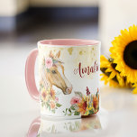 Palomino Horse sunblommor personlig namn mugg<br><div class="desc">Palomino häst med solblommor och rosa blommor blommigt Flickor personlig namn mugg. Snygg vattenfärgshäst porträtt,  fin för hästälskande människor.</div>