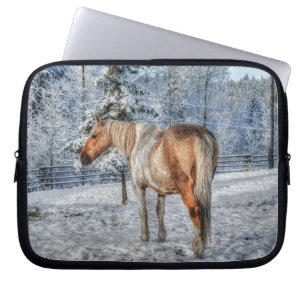 Palomino Paint Horse och Snö Equine Photo Laptop Sleeve