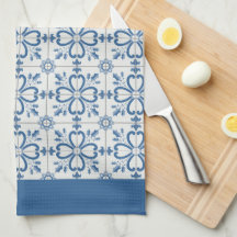 Pälsbrickor av julklapp, löv och blommor